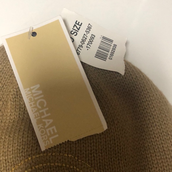 Hat - Picture 3 of 6